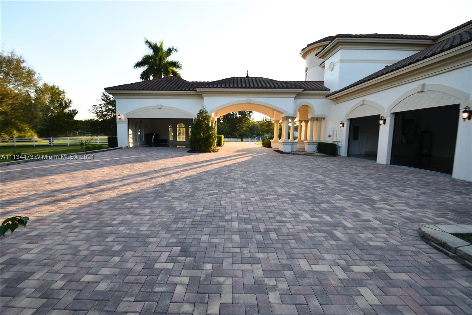 ESTATES AT SUNSHINE RANCH - Residential Lease