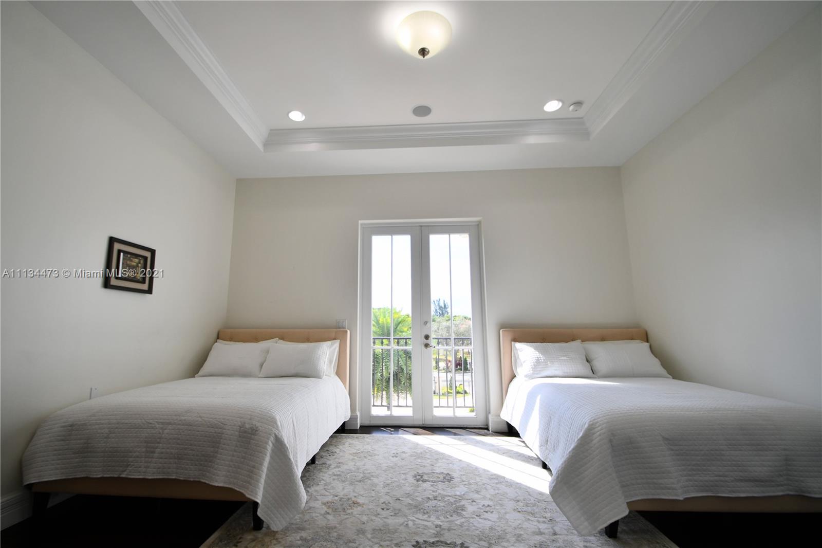 ESTATES AT SUNSHINE RANCH - Residential Lease