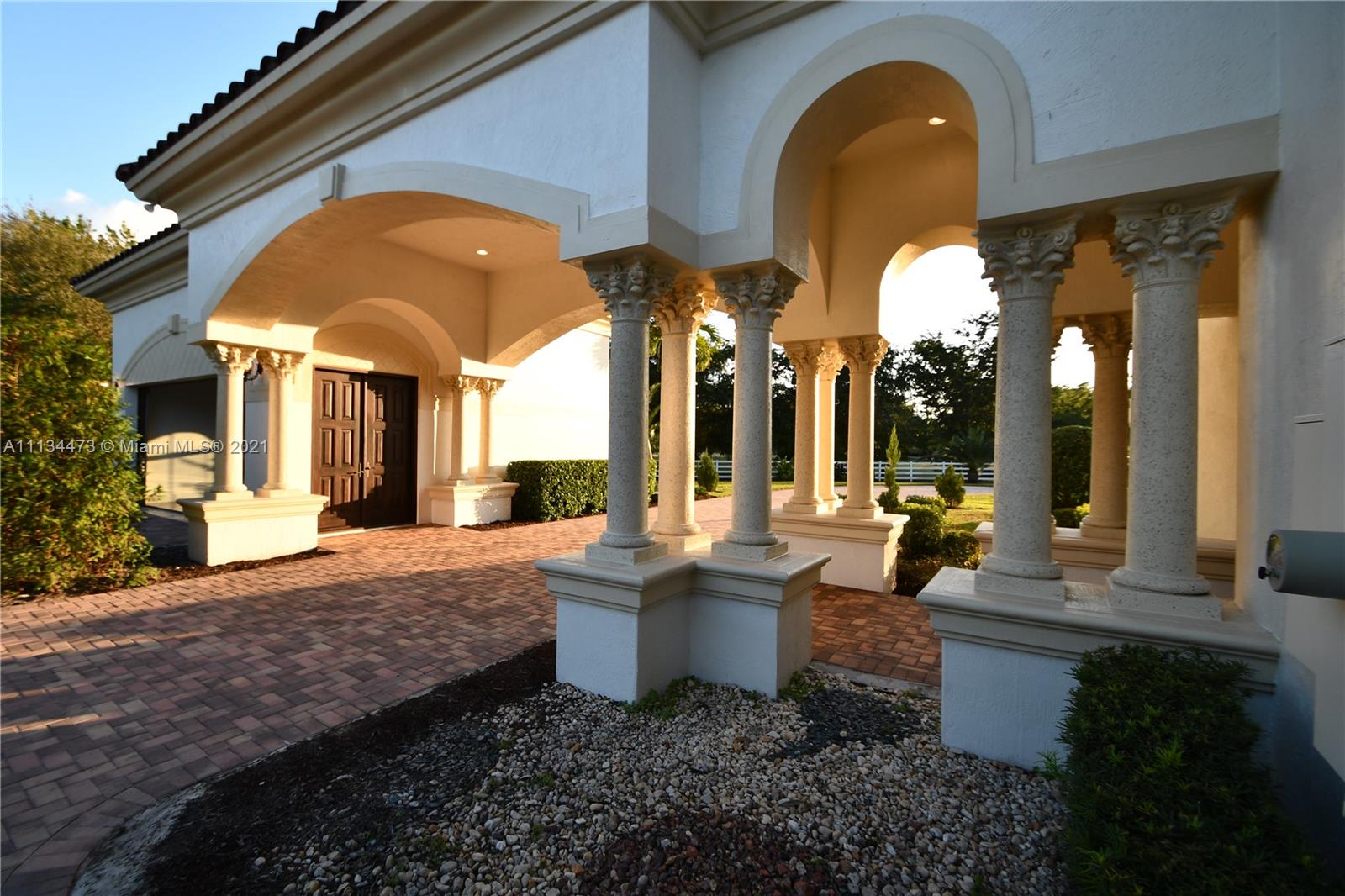 ESTATES AT SUNSHINE RANCH - Residential Lease