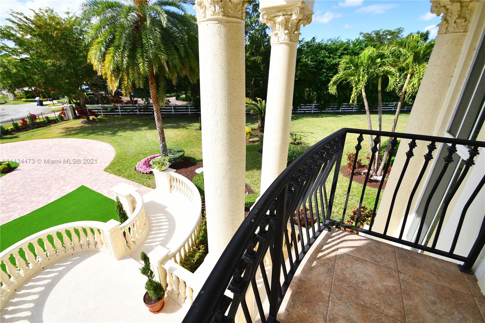 ESTATES AT SUNSHINE RANCH - Residential Lease