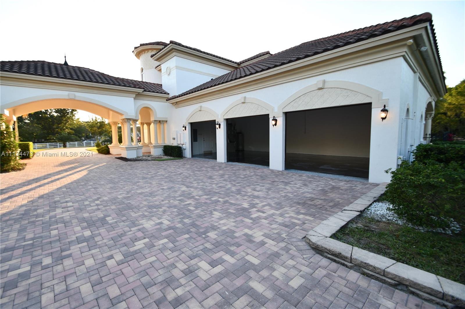 ESTATES AT SUNSHINE RANCH - Residential Lease