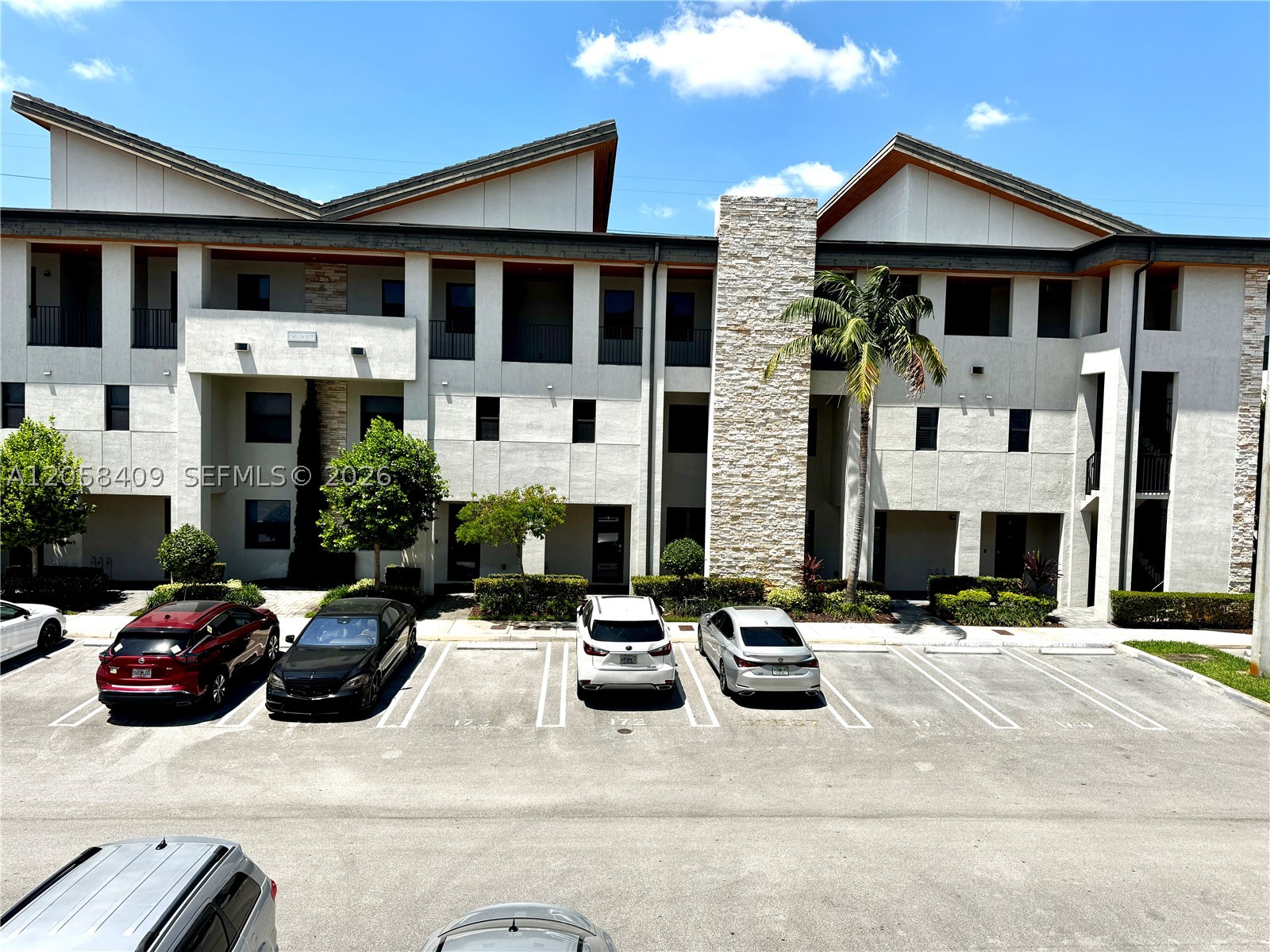 HIGHLAND AT PARK CENTRAL - Residential