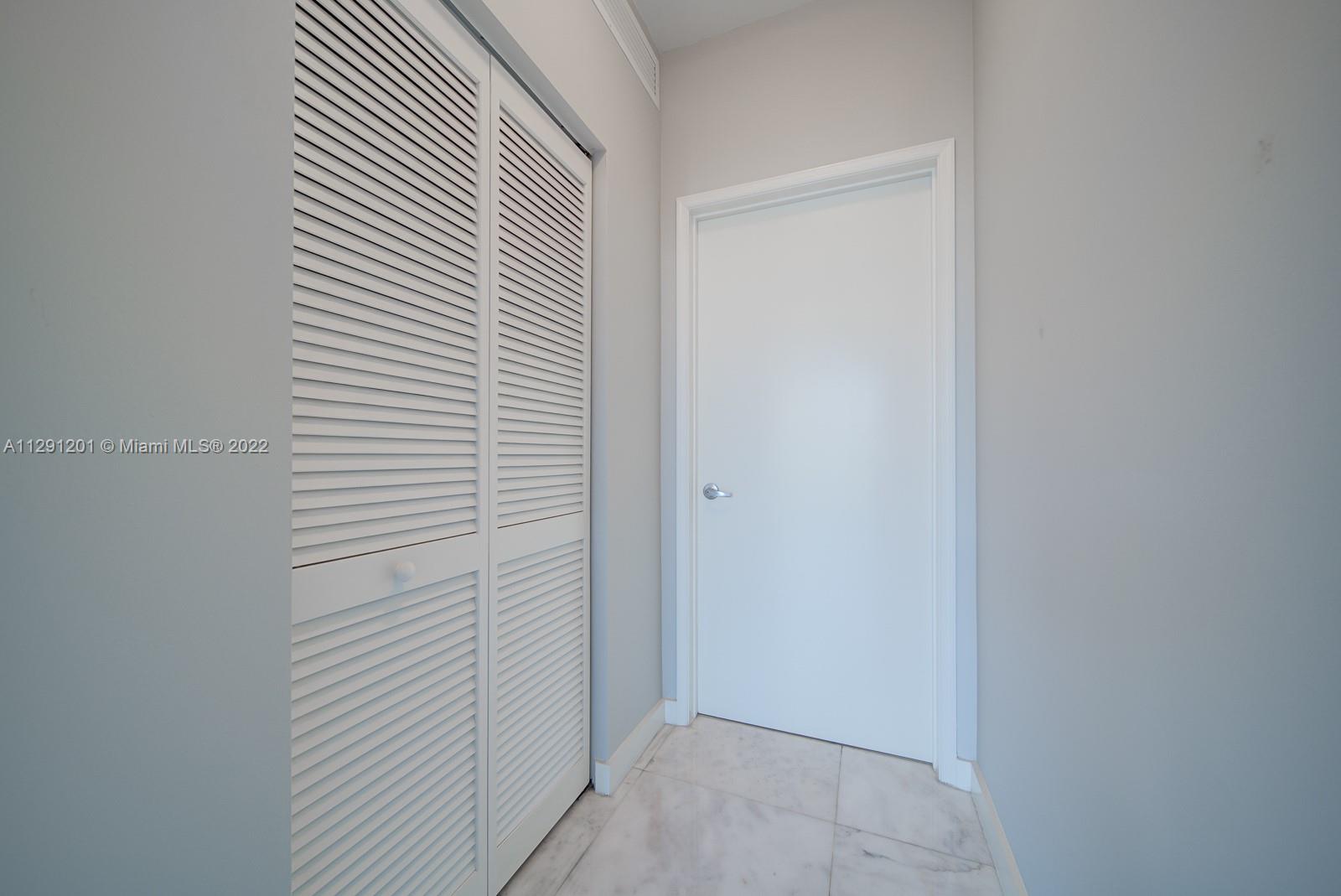 THE PLAZA 901 BRICKELL CO - Residential Lease