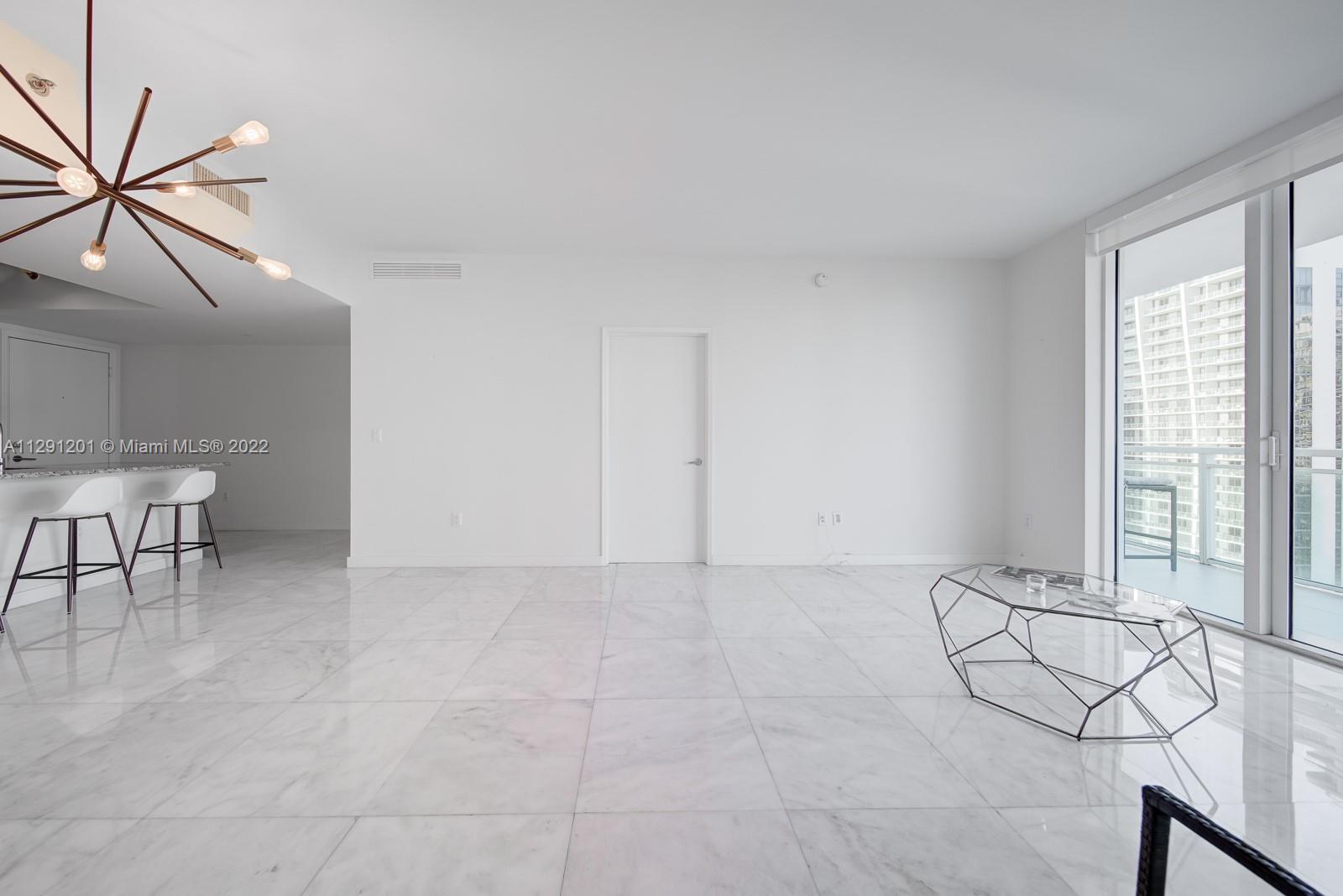 THE PLAZA 901 BRICKELL CO - Residential Lease