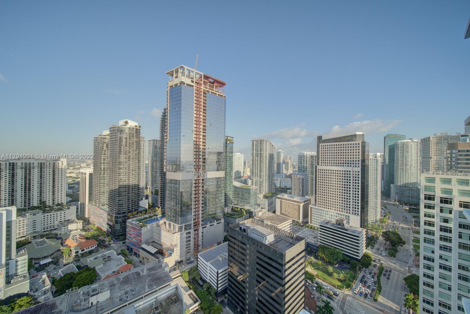 THE PLAZA 901 BRICKELL CO - Residential Lease