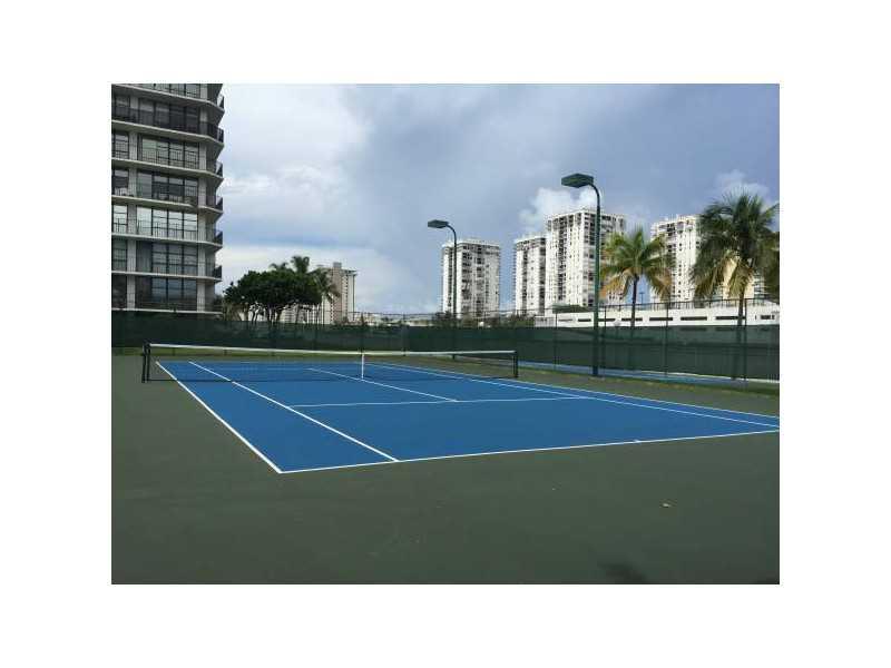 OCEANVIEW PARK CONDO - Residential Lease