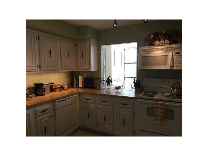 OCEANVIEW PARK CONDO - Residential Lease