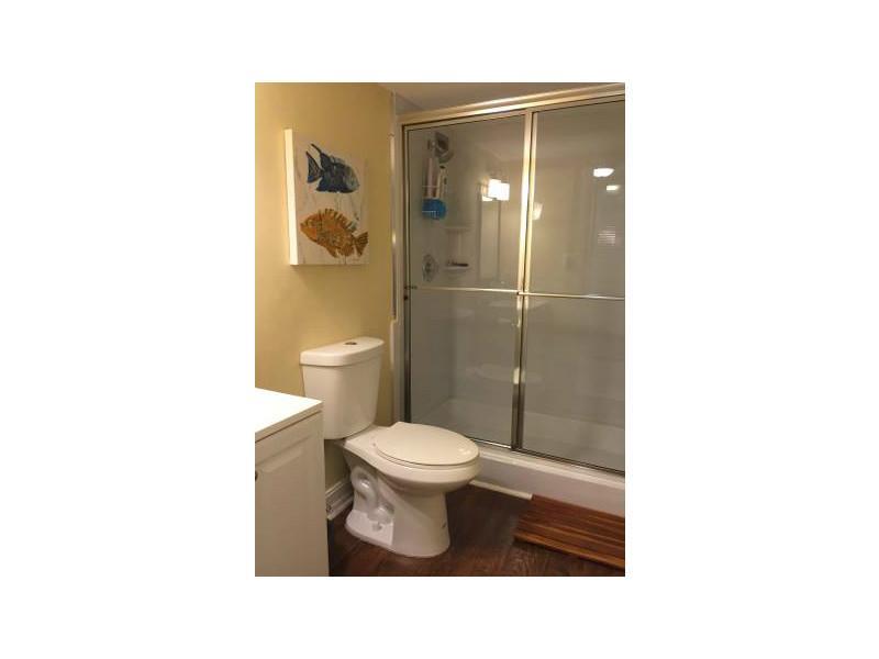 OCEANVIEW PARK CONDO - Residential Lease