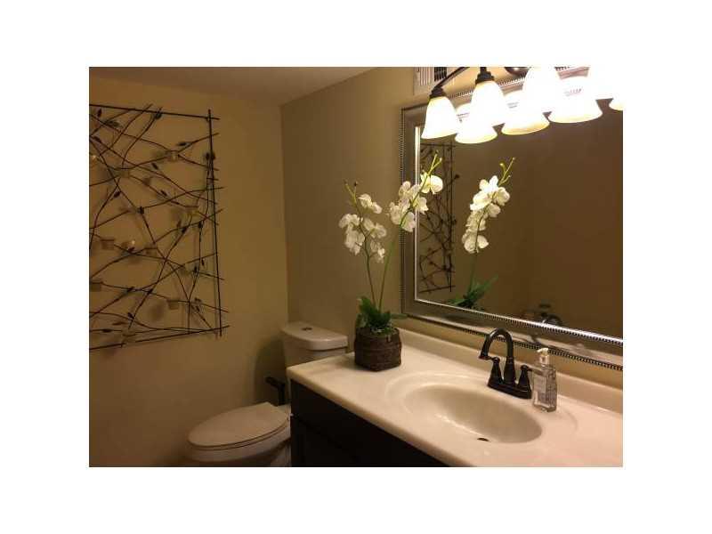 OCEANVIEW PARK CONDO - Residential Lease