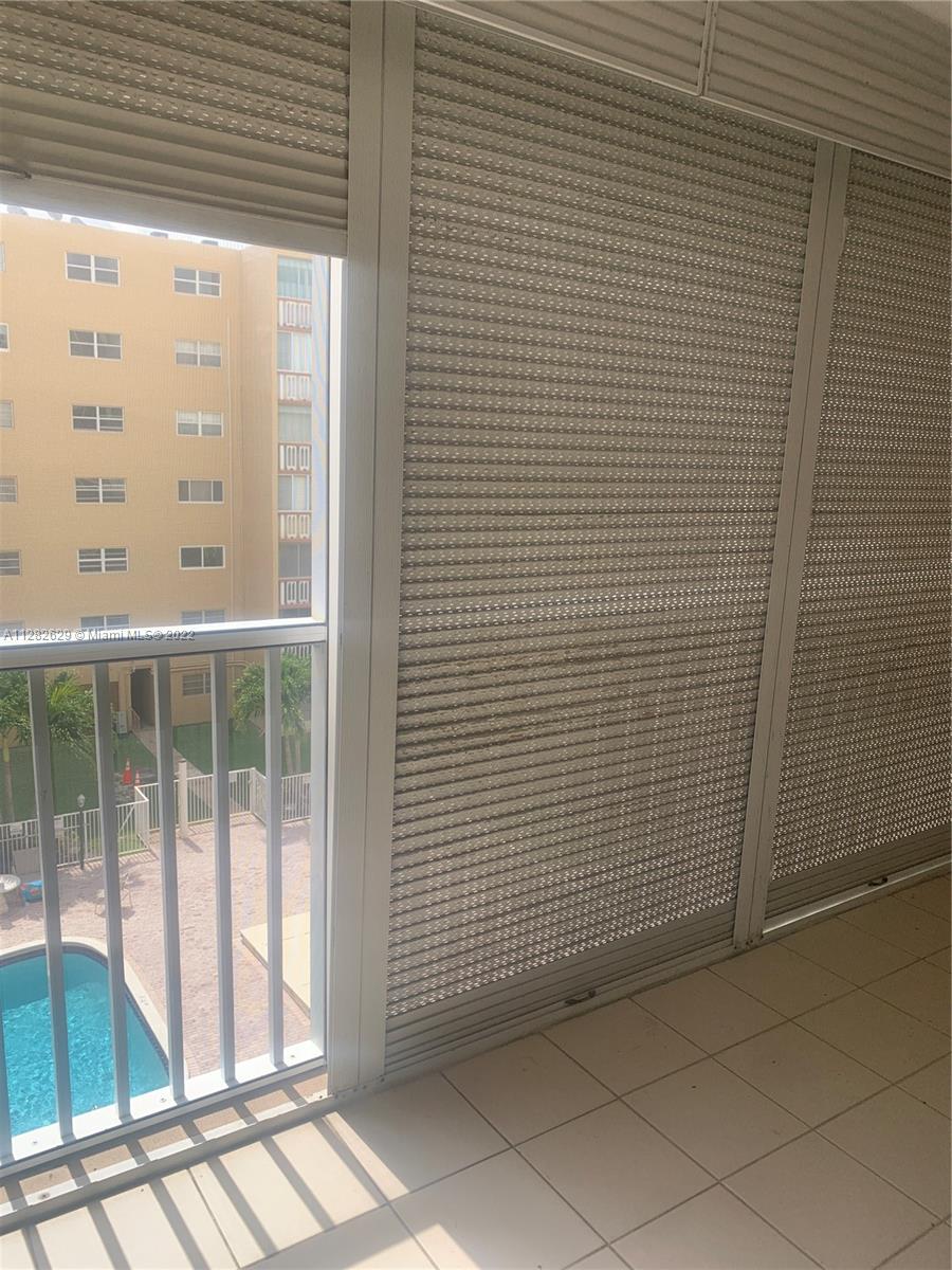 MEADOWBROOK TOWERS CONDO - Residential
