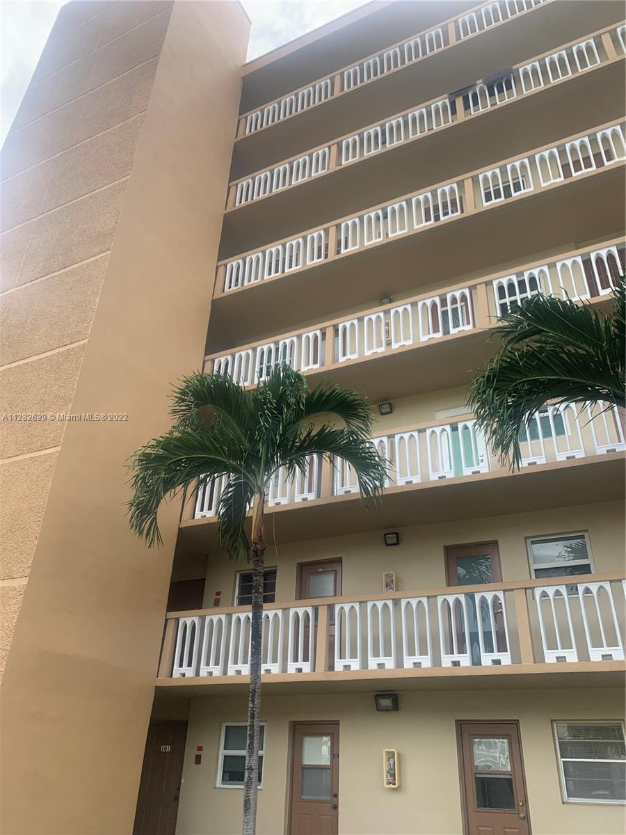 MEADOWBROOK TOWERS CONDO - Residential