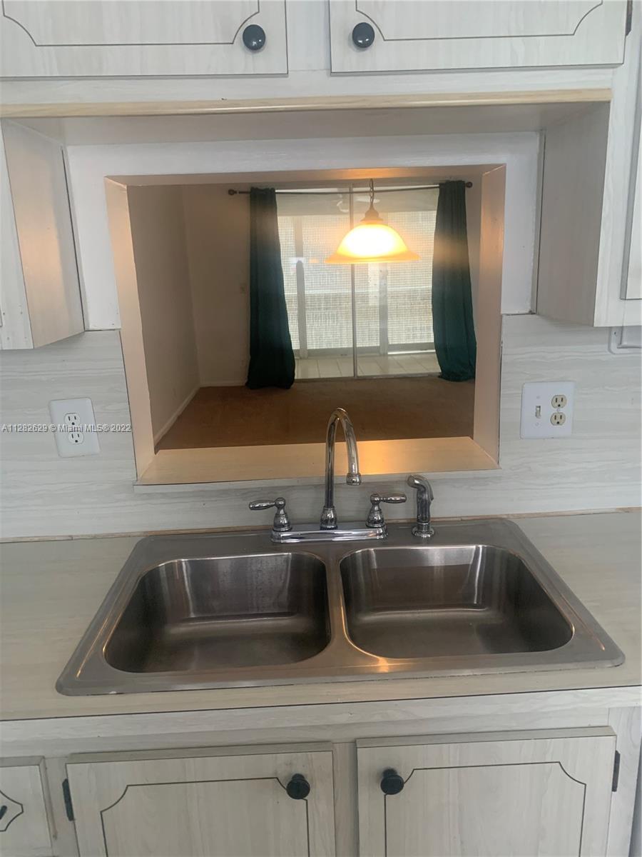MEADOWBROOK TOWERS CONDO - Residential