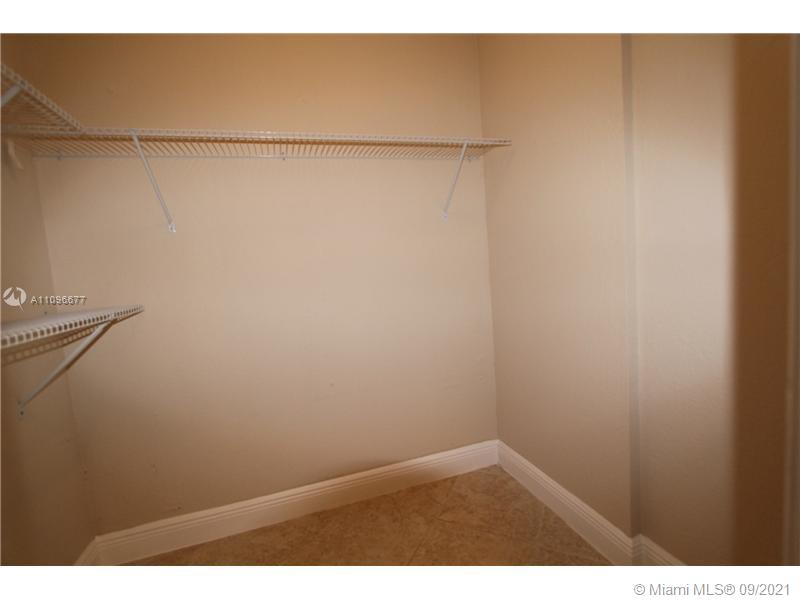 BELLA VENEZIA CONDO - Residential Lease