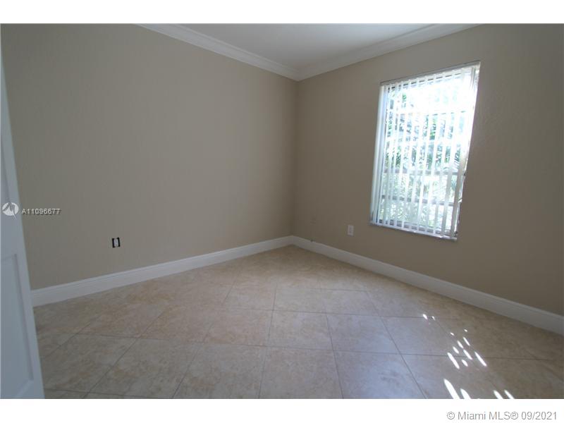 BELLA VENEZIA CONDO - Residential Lease
