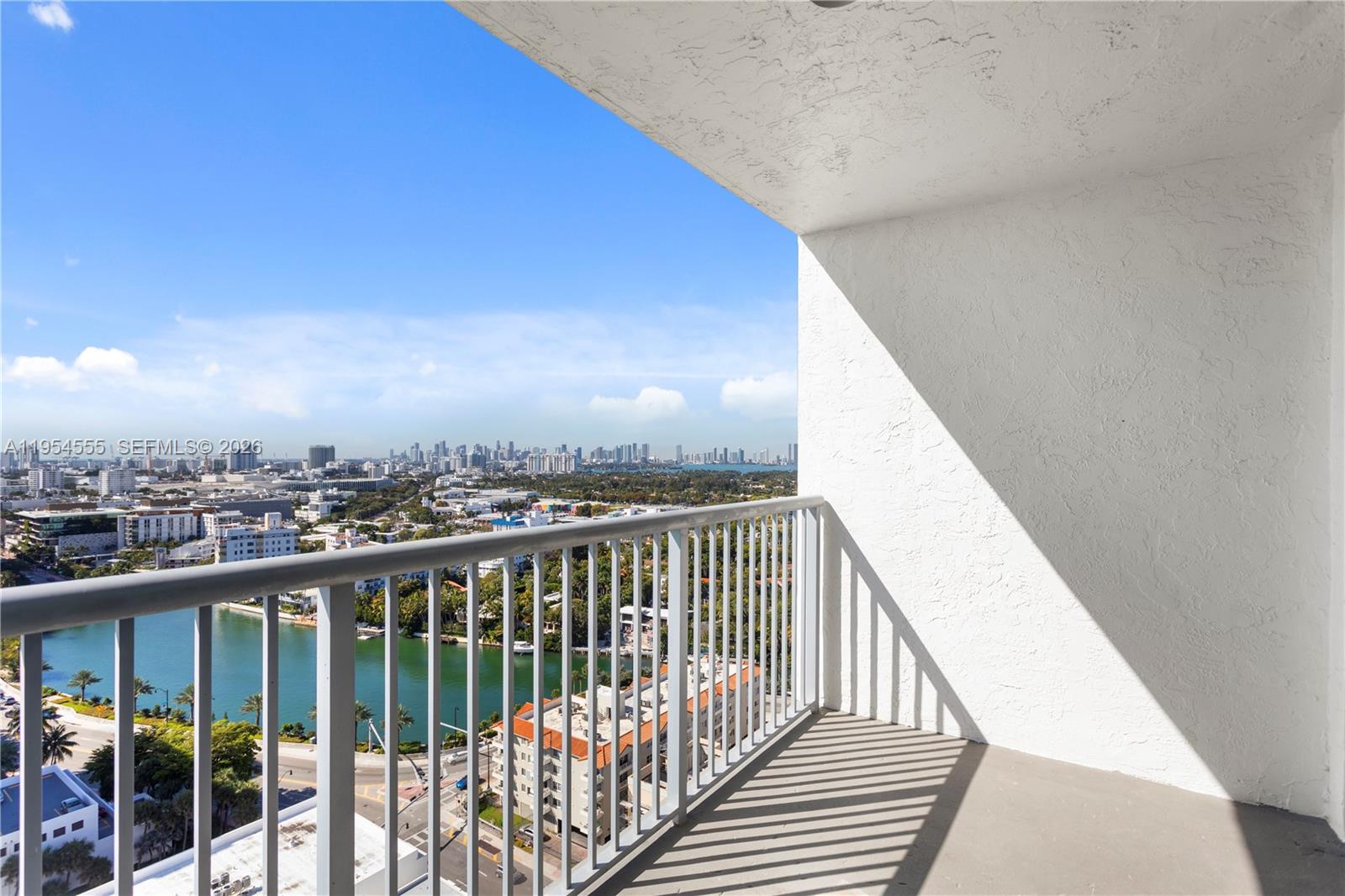 MIRASOL OCEAN TOWERS COND - Residential