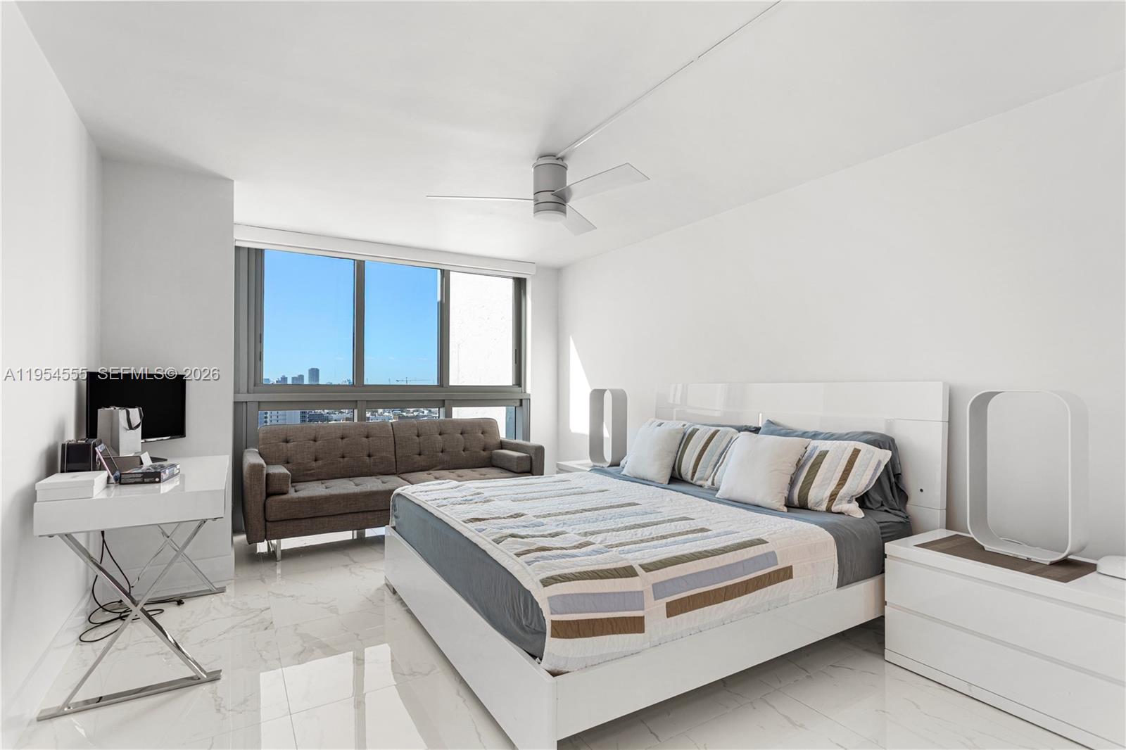 MIRASOL OCEAN TOWERS COND - Residential