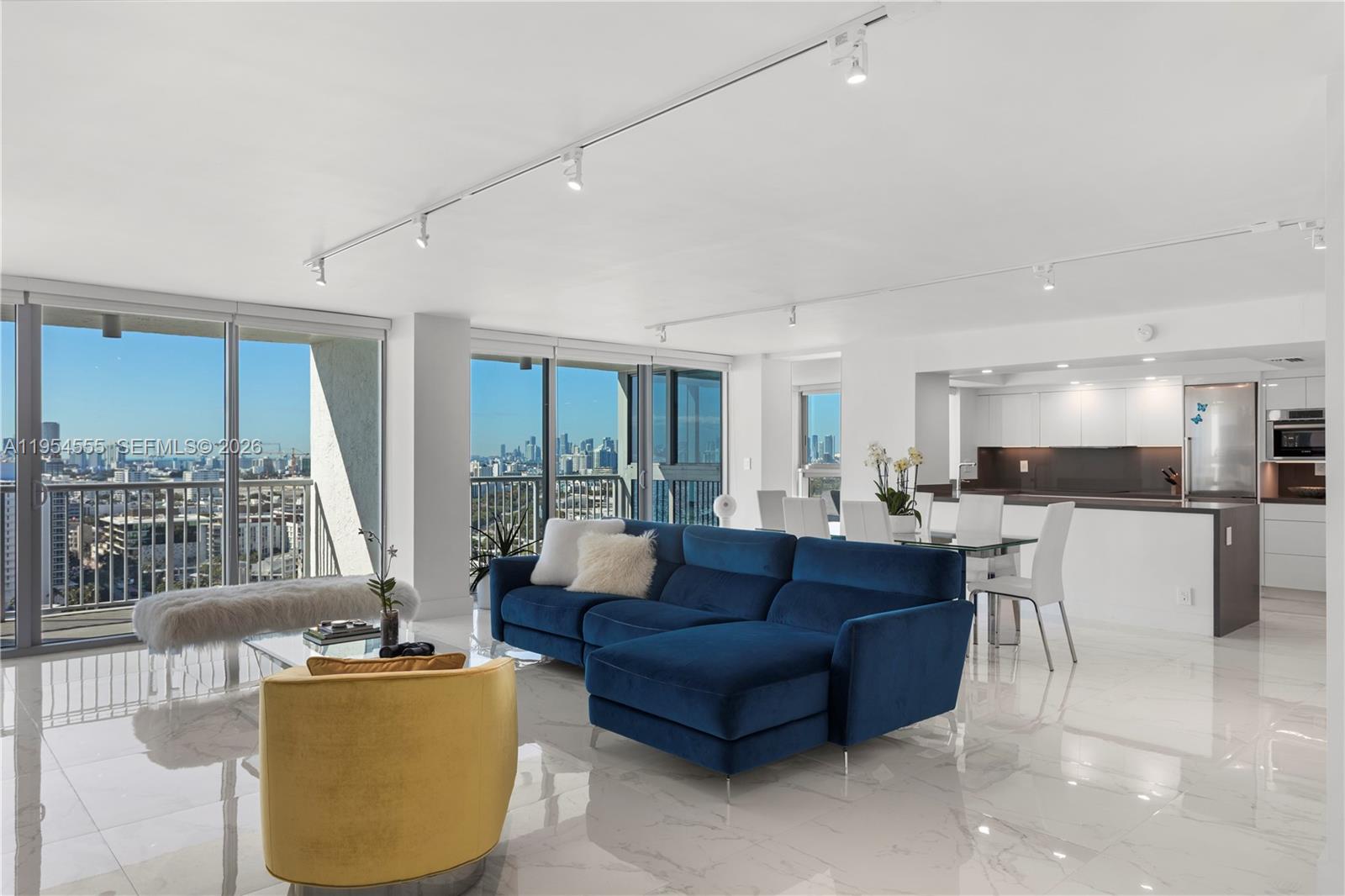 MIRASOL OCEAN TOWERS COND - Residential