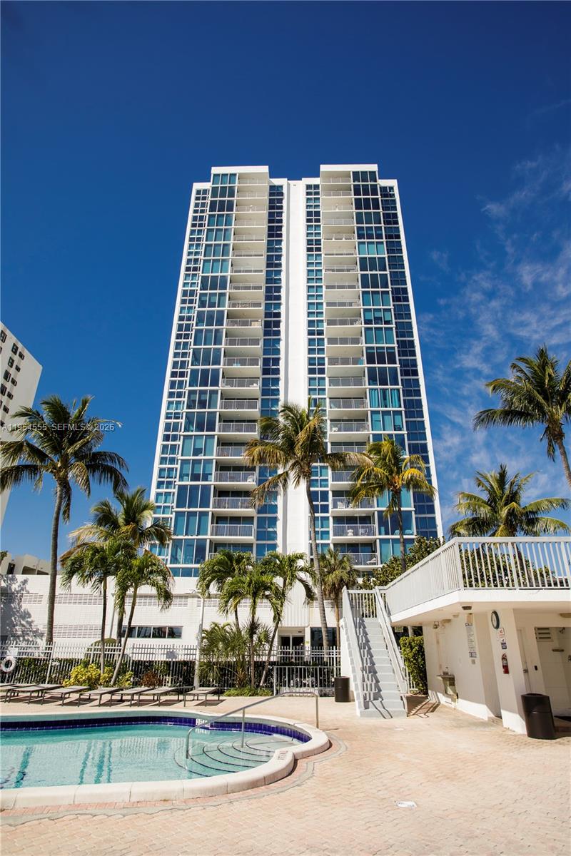MIRASOL OCEAN TOWERS COND - Residential