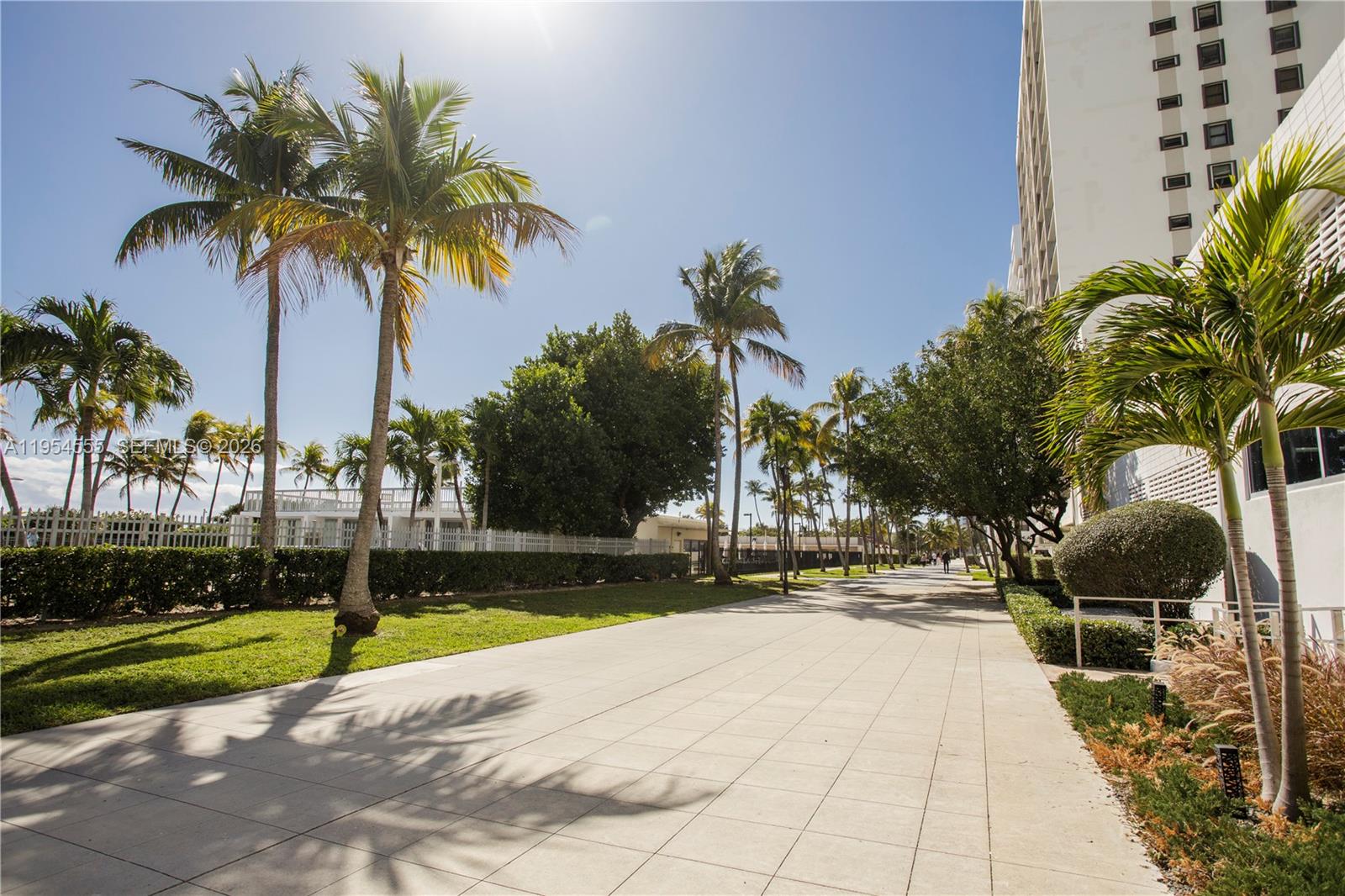MIRASOL OCEAN TOWERS COND - Residential