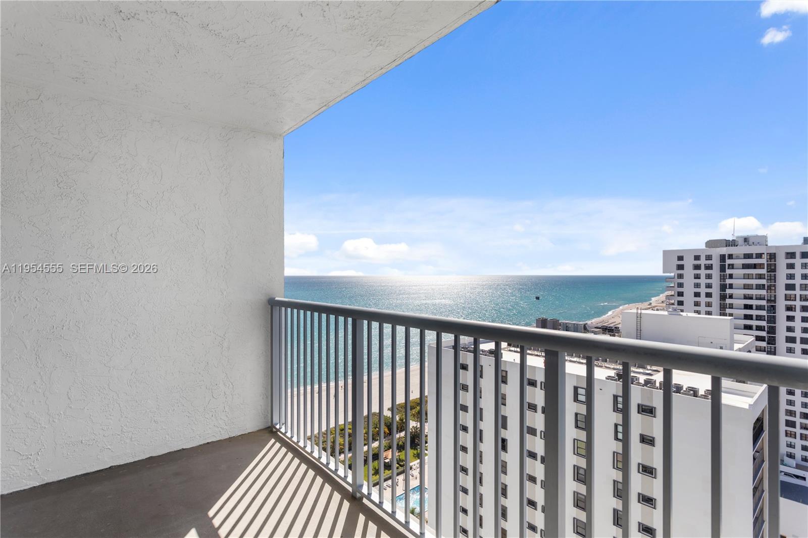 MIRASOL OCEAN TOWERS COND - Residential
