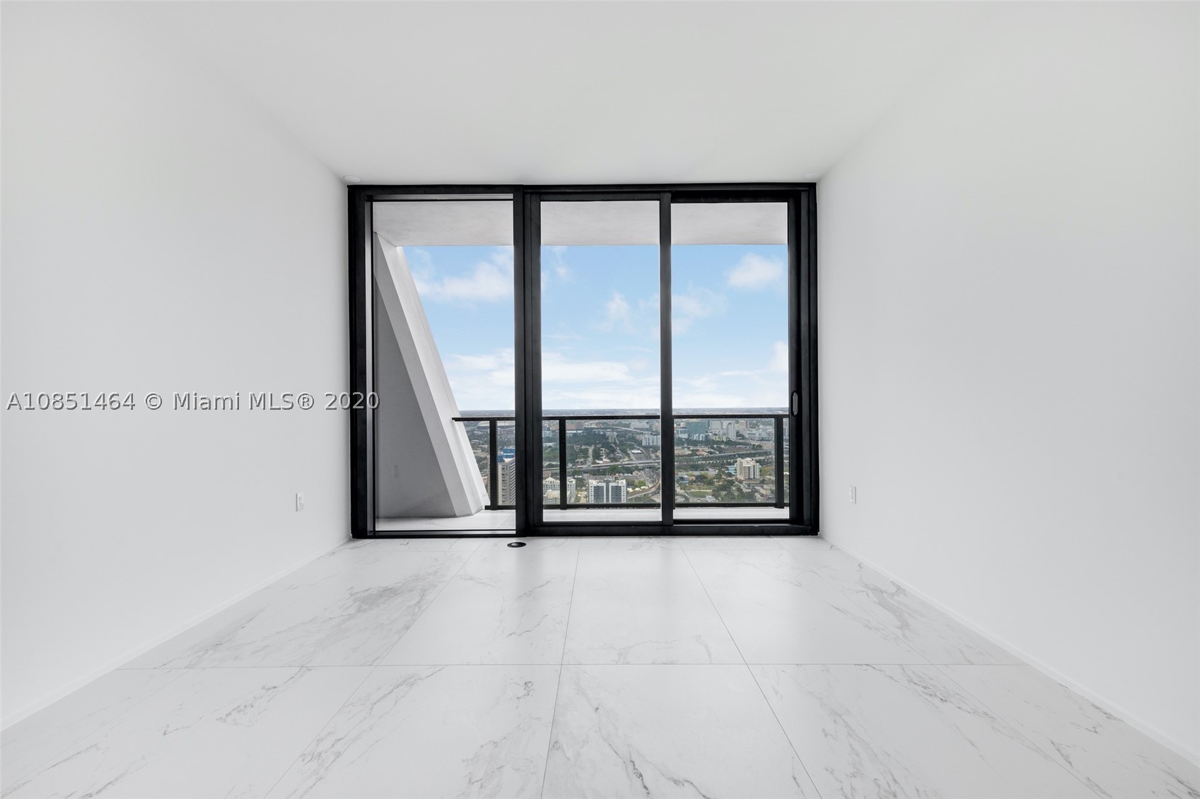 ONE THOUSAND MUSEUM CONDO - Residential