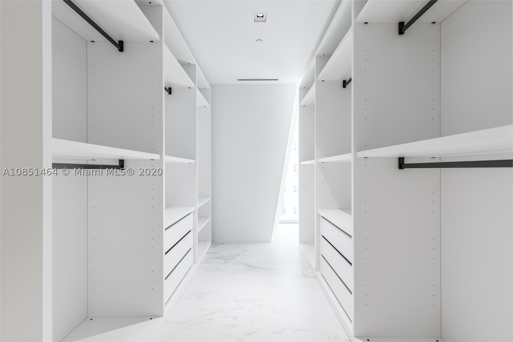 ONE THOUSAND MUSEUM CONDO - Residential