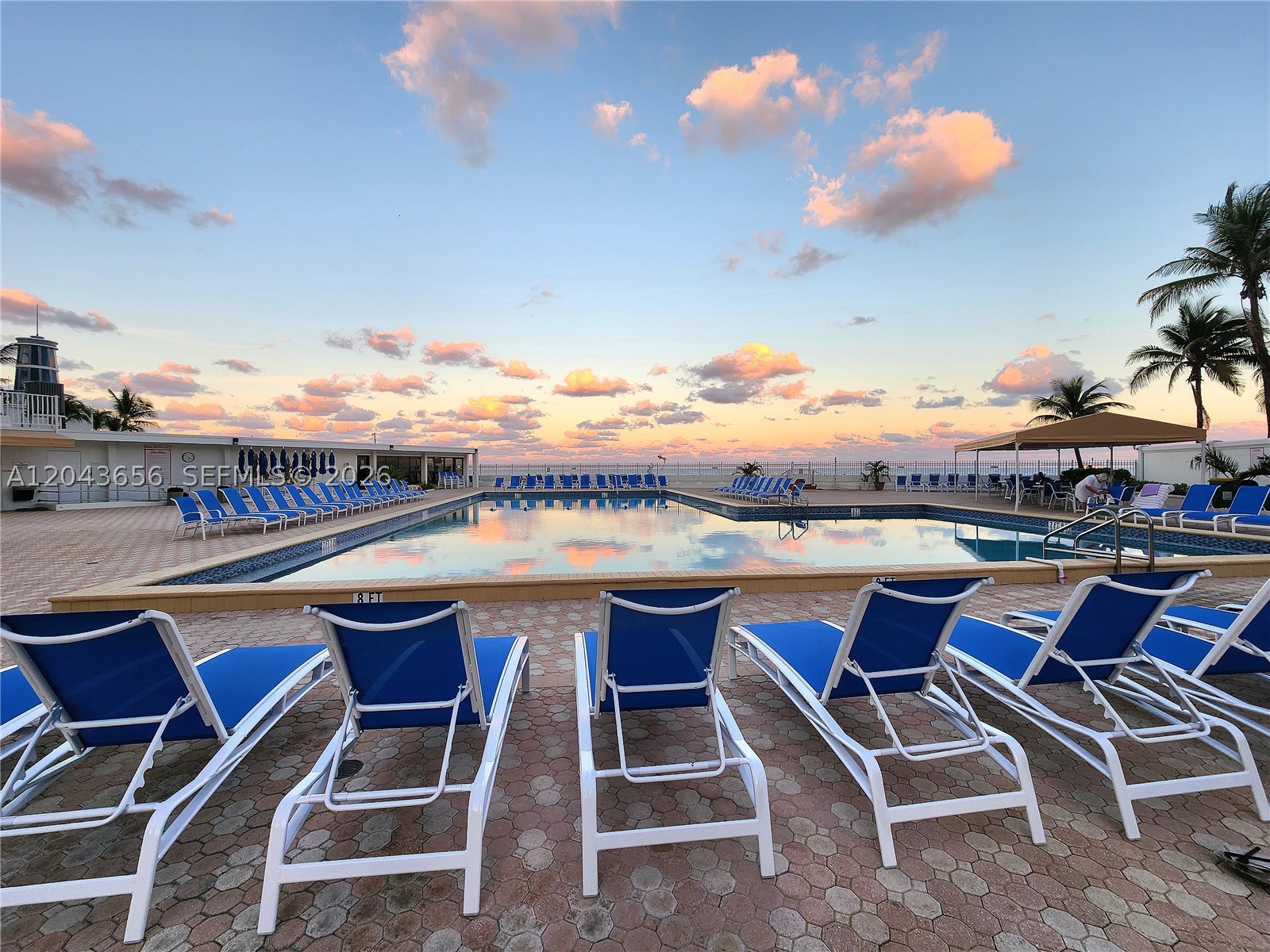 ALEXANDER TOWERS CONDO - Residential