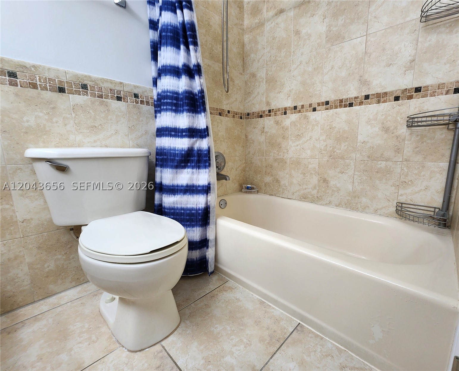 ALEXANDER TOWERS CONDO - Residential