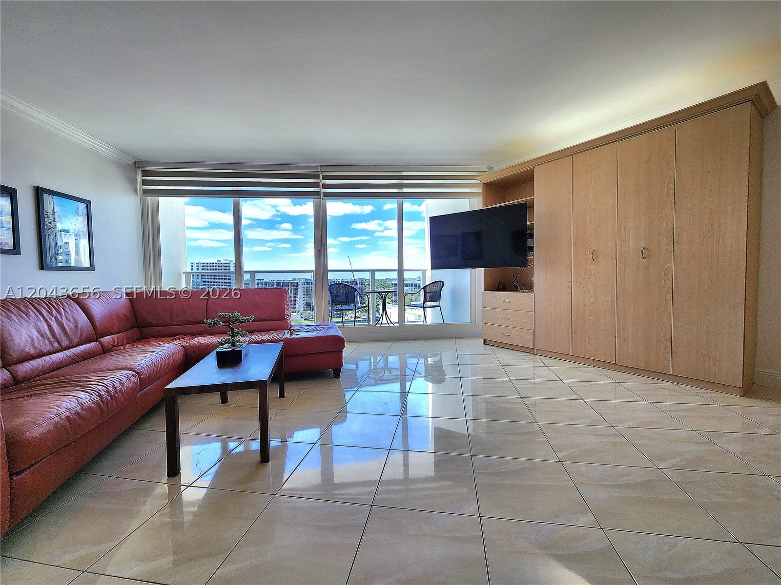 ALEXANDER TOWERS CONDO - Residential