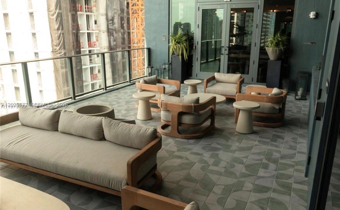501 1ST AVE - Residential
