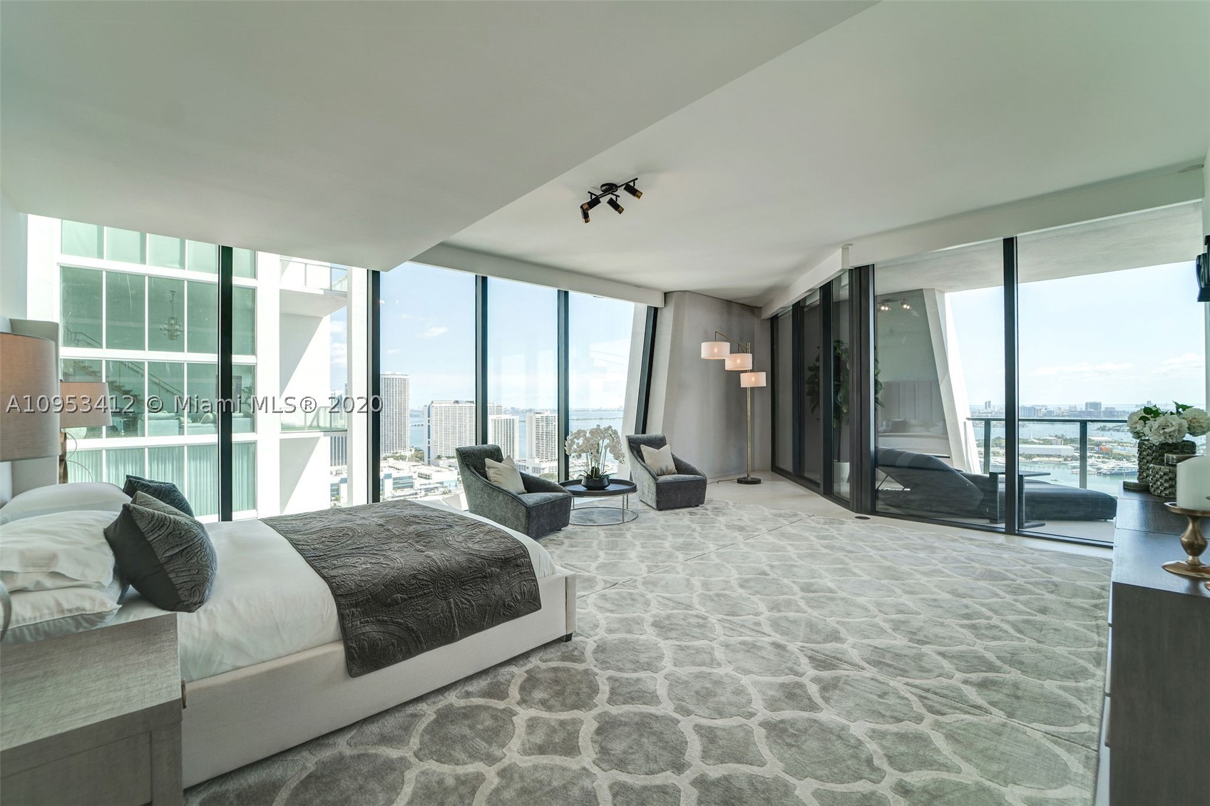 ONE THOUSAND MUSEUM CONDO - Residential
