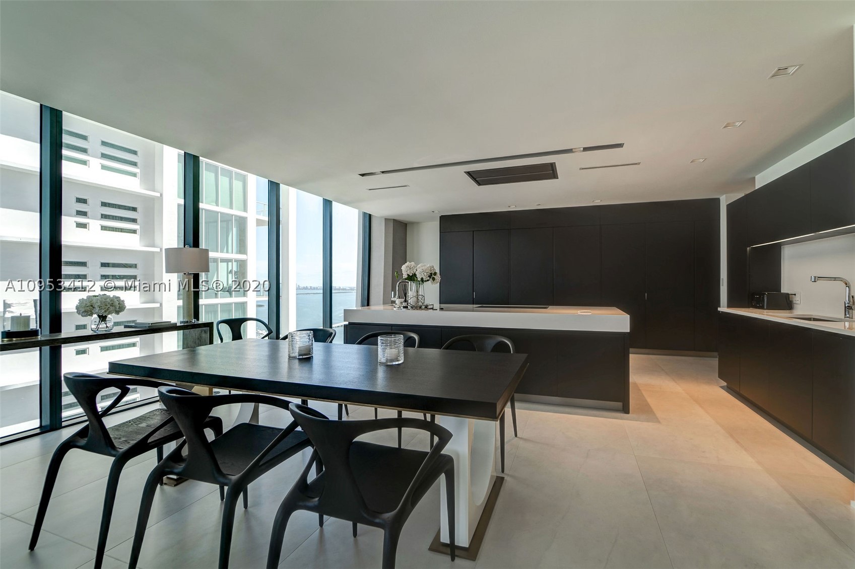 ONE THOUSAND MUSEUM CONDO - Residential