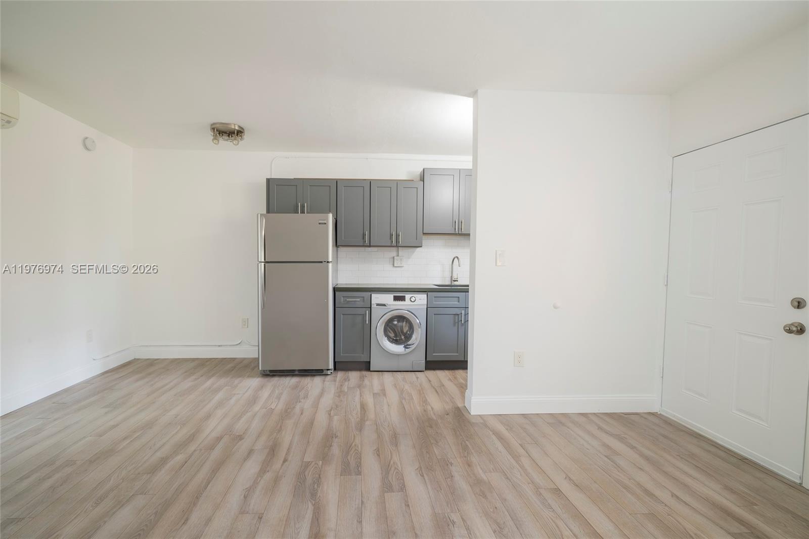 HIDEAWAY CONDO - Residential Lease
