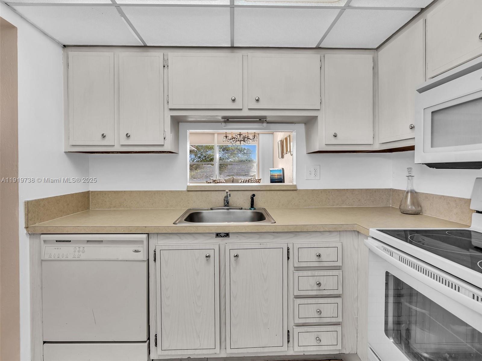 ELDERBERRY GARDENS CONDO - Residential