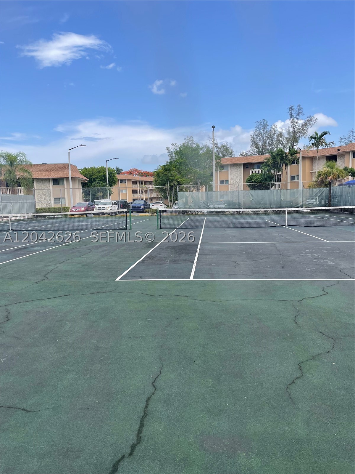 VILLAS OF MIAMI LAKES CON - Residential