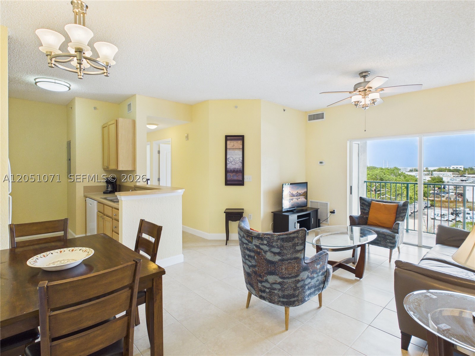 VALENCIA CONDO - Residential