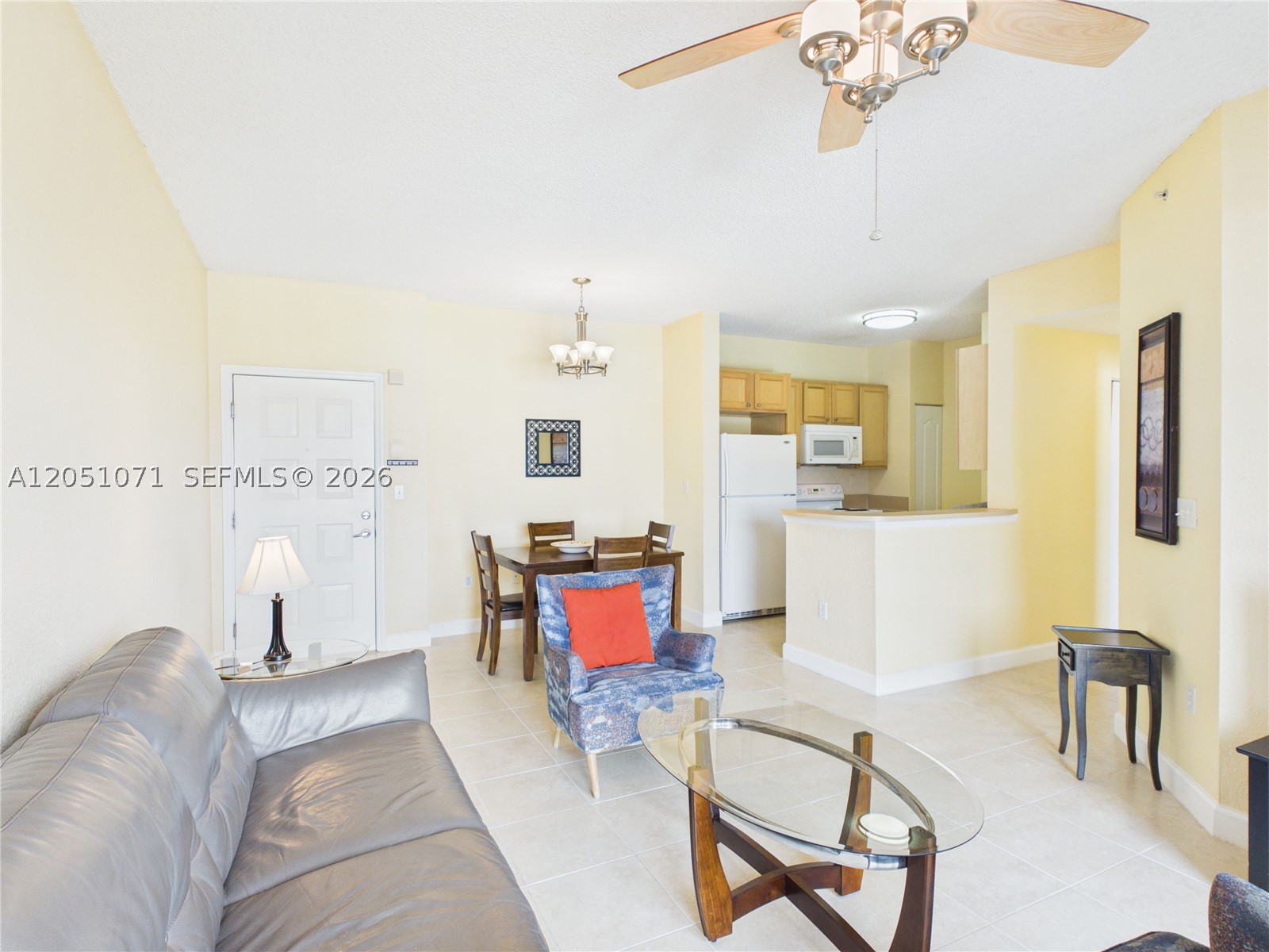VALENCIA CONDO - Residential