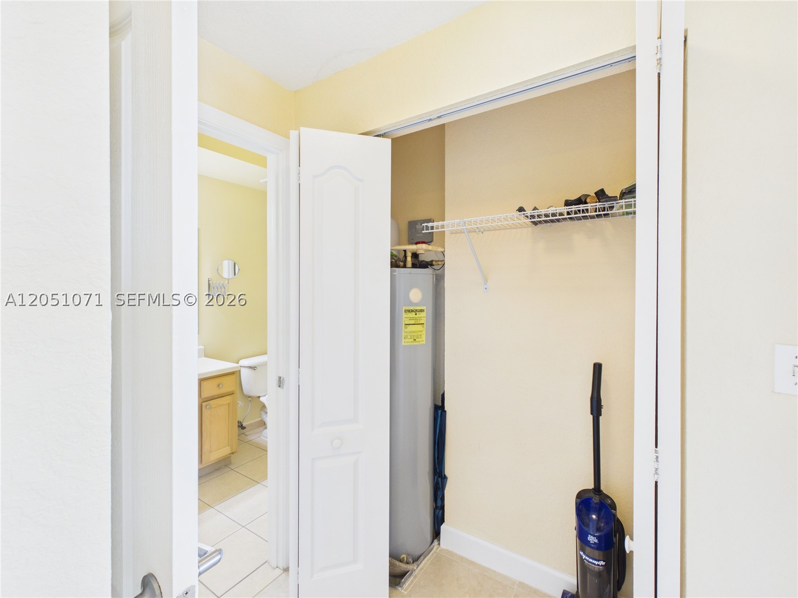 VALENCIA CONDO - Residential