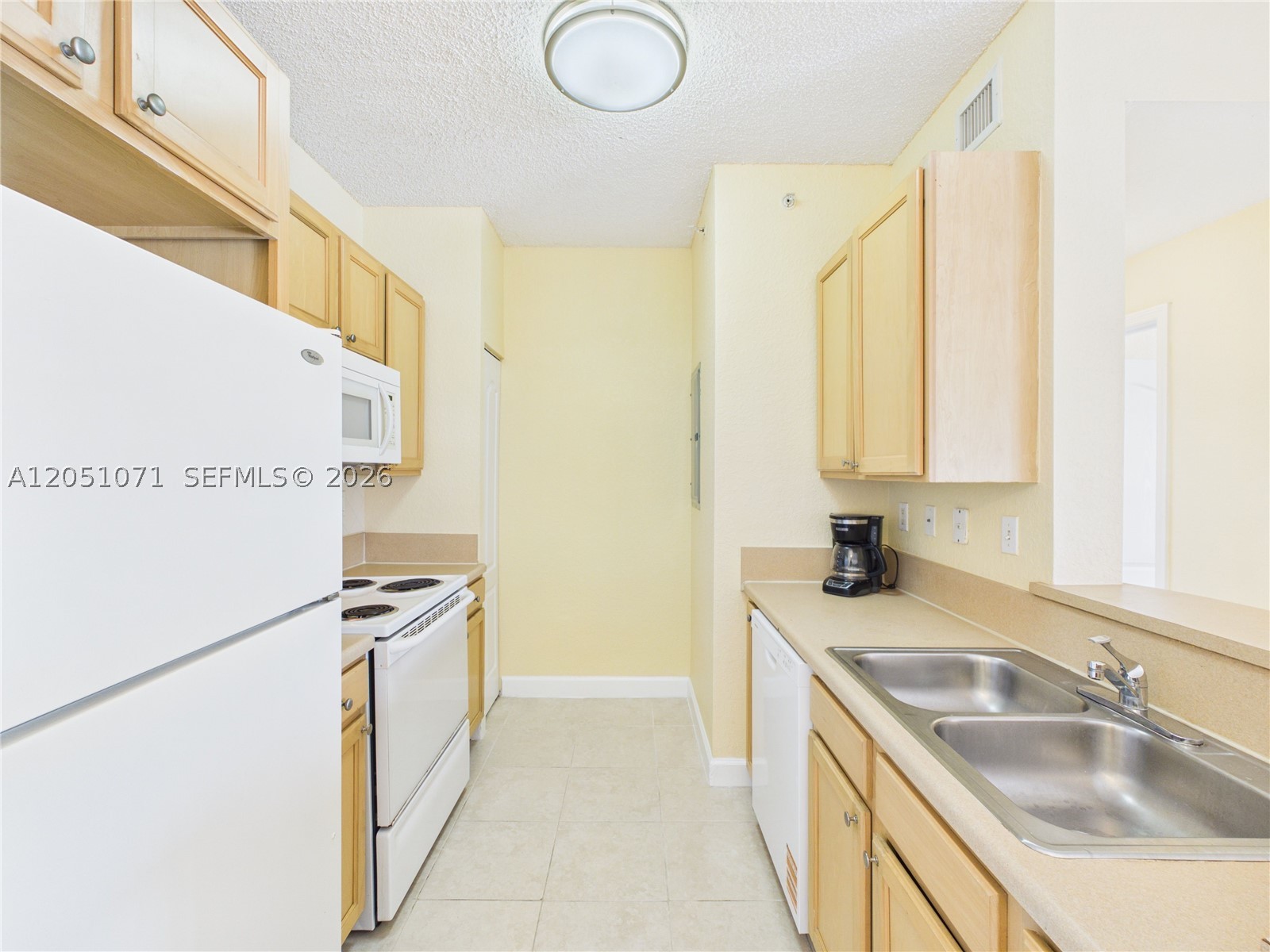VALENCIA CONDO - Residential
