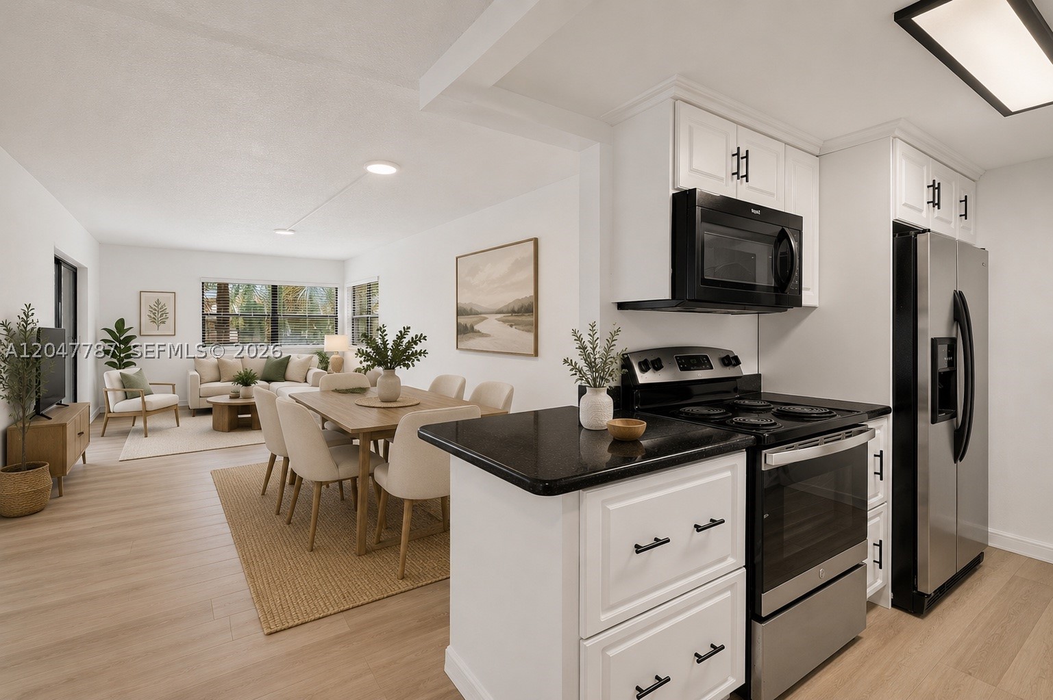BUILDING EIGHT OF RACQUET - Residential