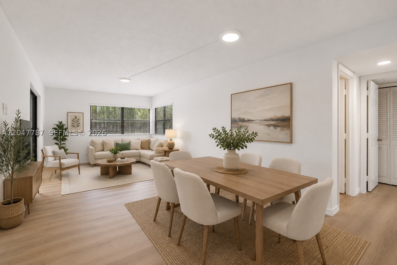 BUILDING EIGHT OF RACQUET - Residential