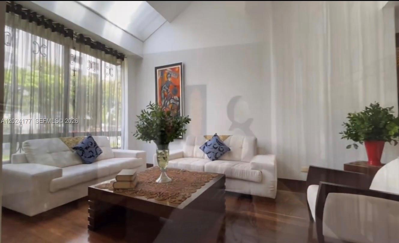 Bosques del Pinar - Residential