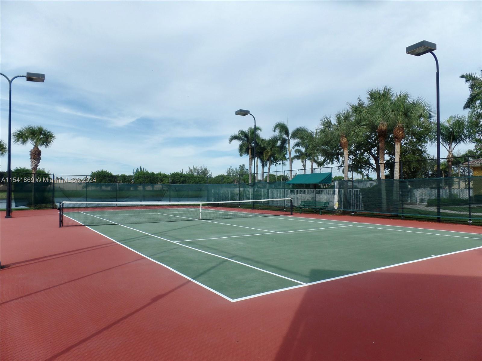 BANYAN BAY CONDO - Residential Lease