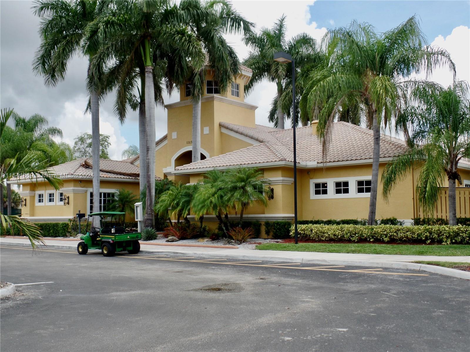 BANYAN BAY CONDO - Residential Lease