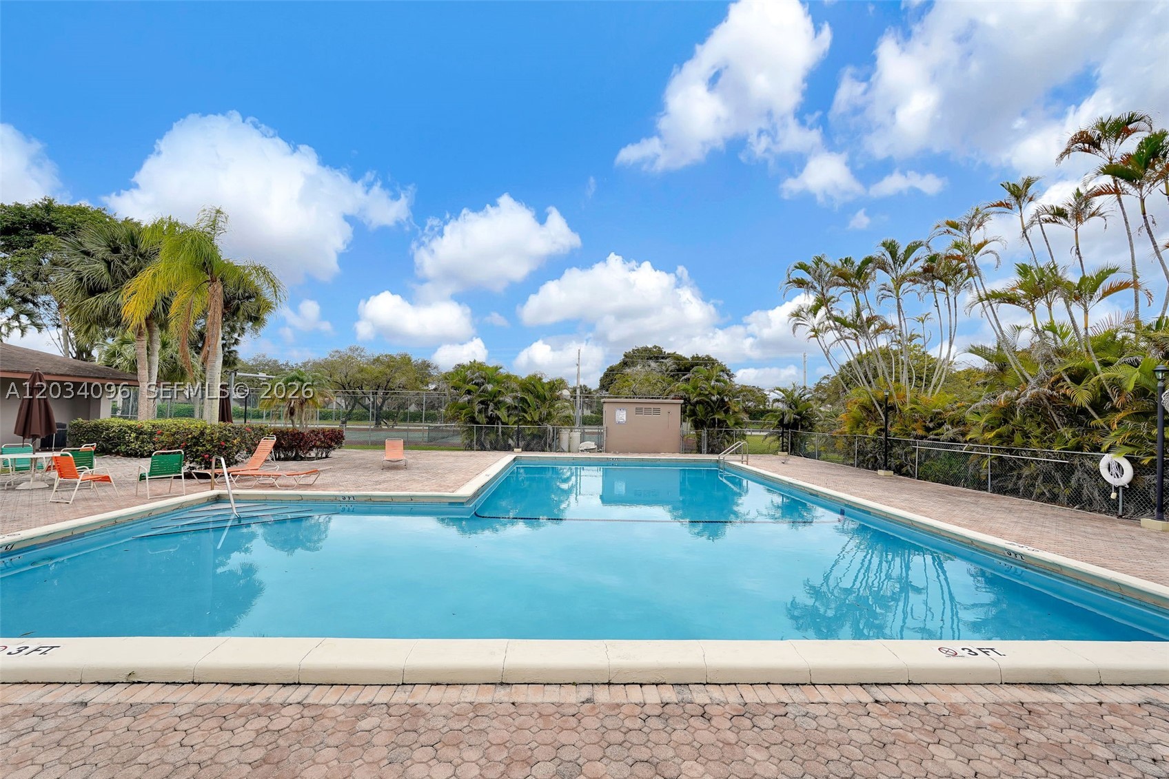 GARDENS OF KENDALL SO CON - Residential Lease