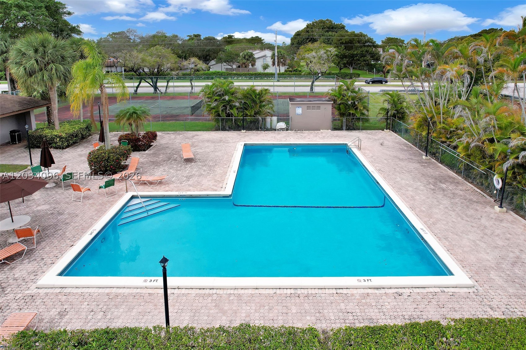 GARDENS OF KENDALL SO CON - Residential Lease