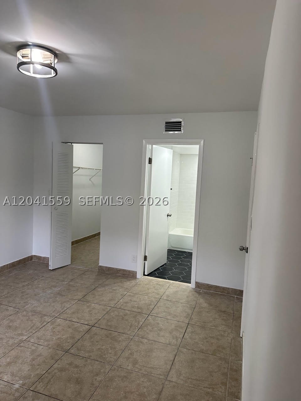 LAS VISTAS AT DORAL CONDO - Residential Lease