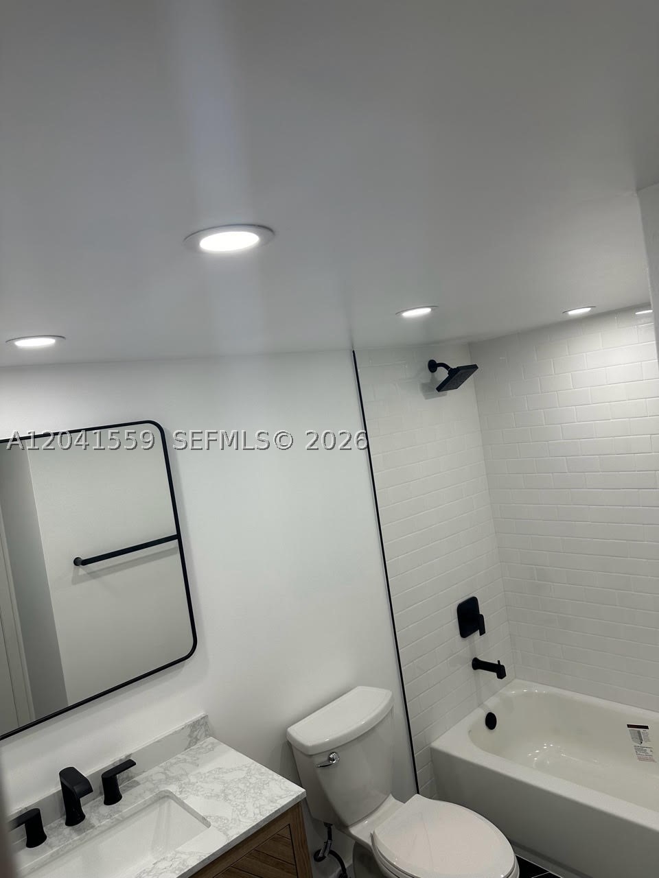 LAS VISTAS AT DORAL CONDO - Residential Lease
