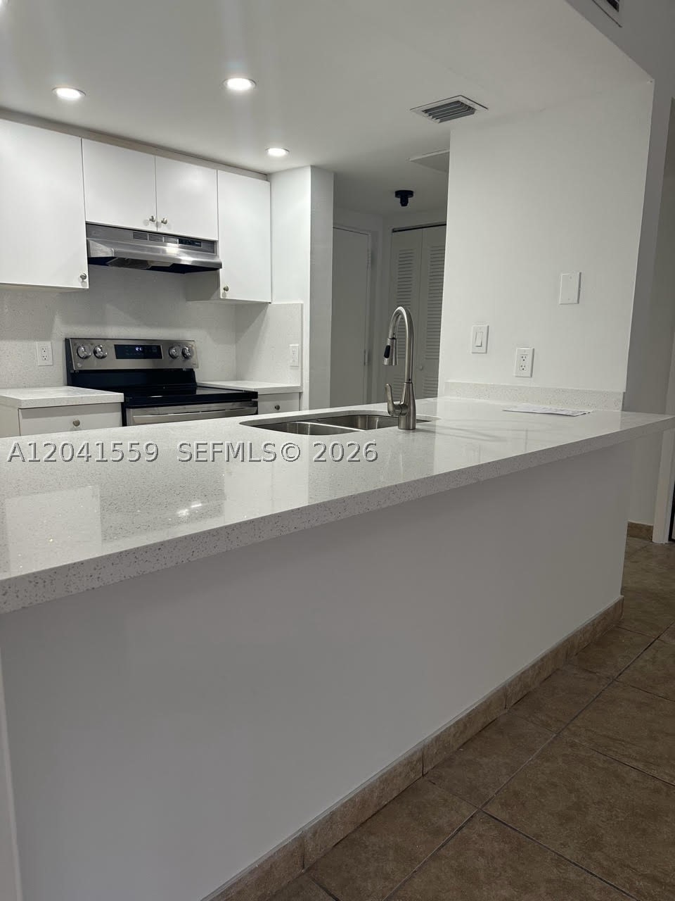 LAS VISTAS AT DORAL CONDO - Residential Lease