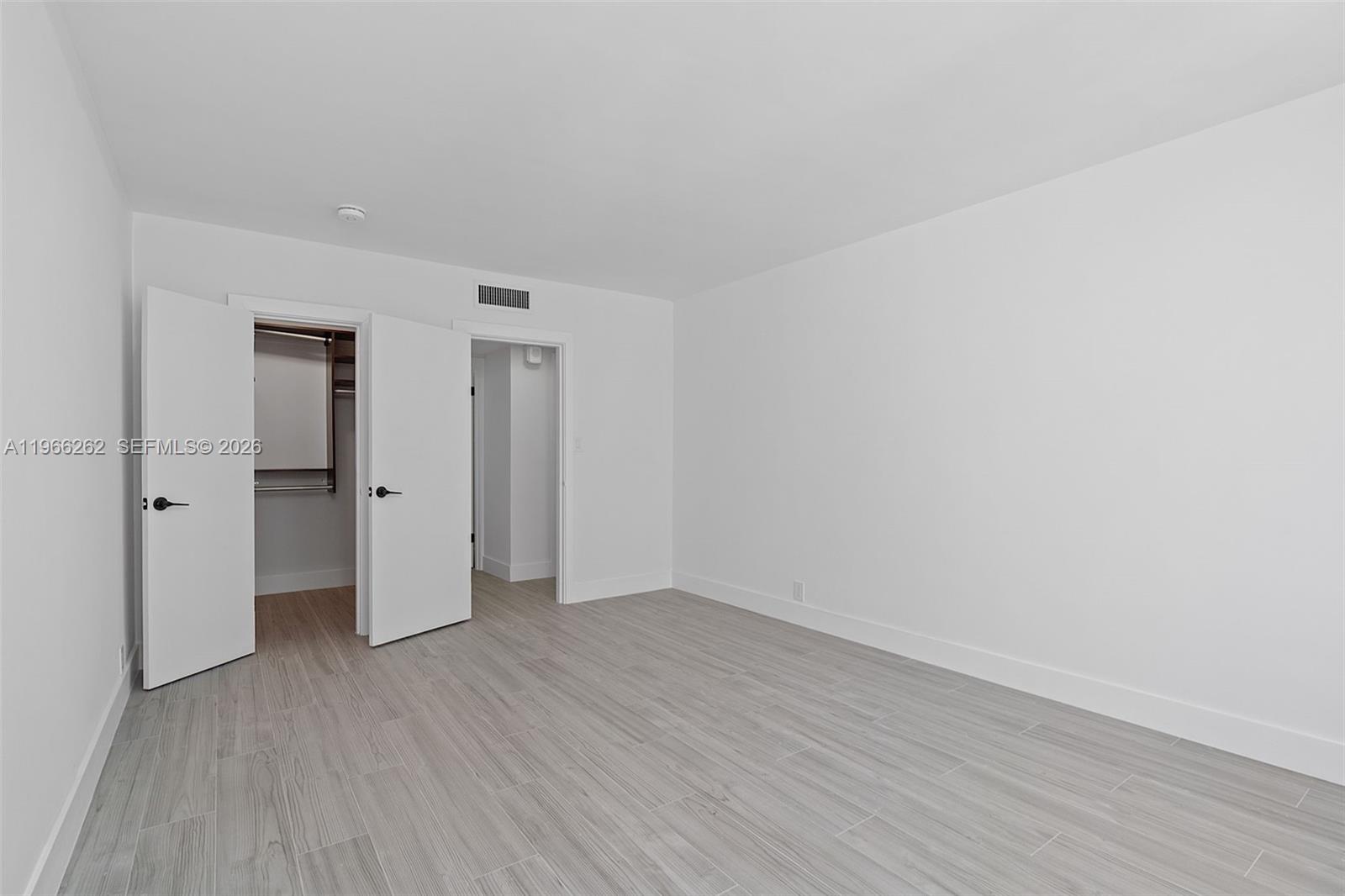 MIRADOR 1200 CONDO - Residential